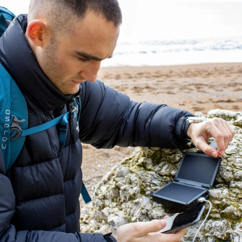 PANNEAU SOLAIRE AVEC BATTERIE ADVENTURER II – Image 4
